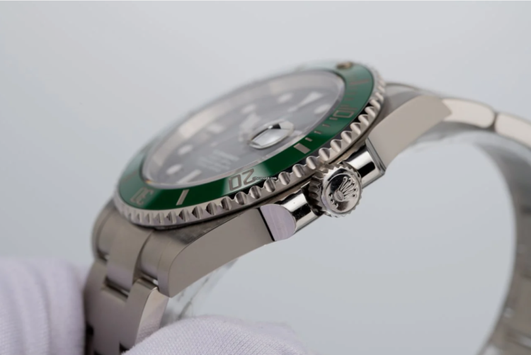 Rolex Submariner Date